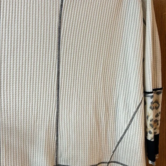 We The Free Off-the-Shoulder Oversized Sweater with Leopard Print Sleeves - Picture 8 of 12